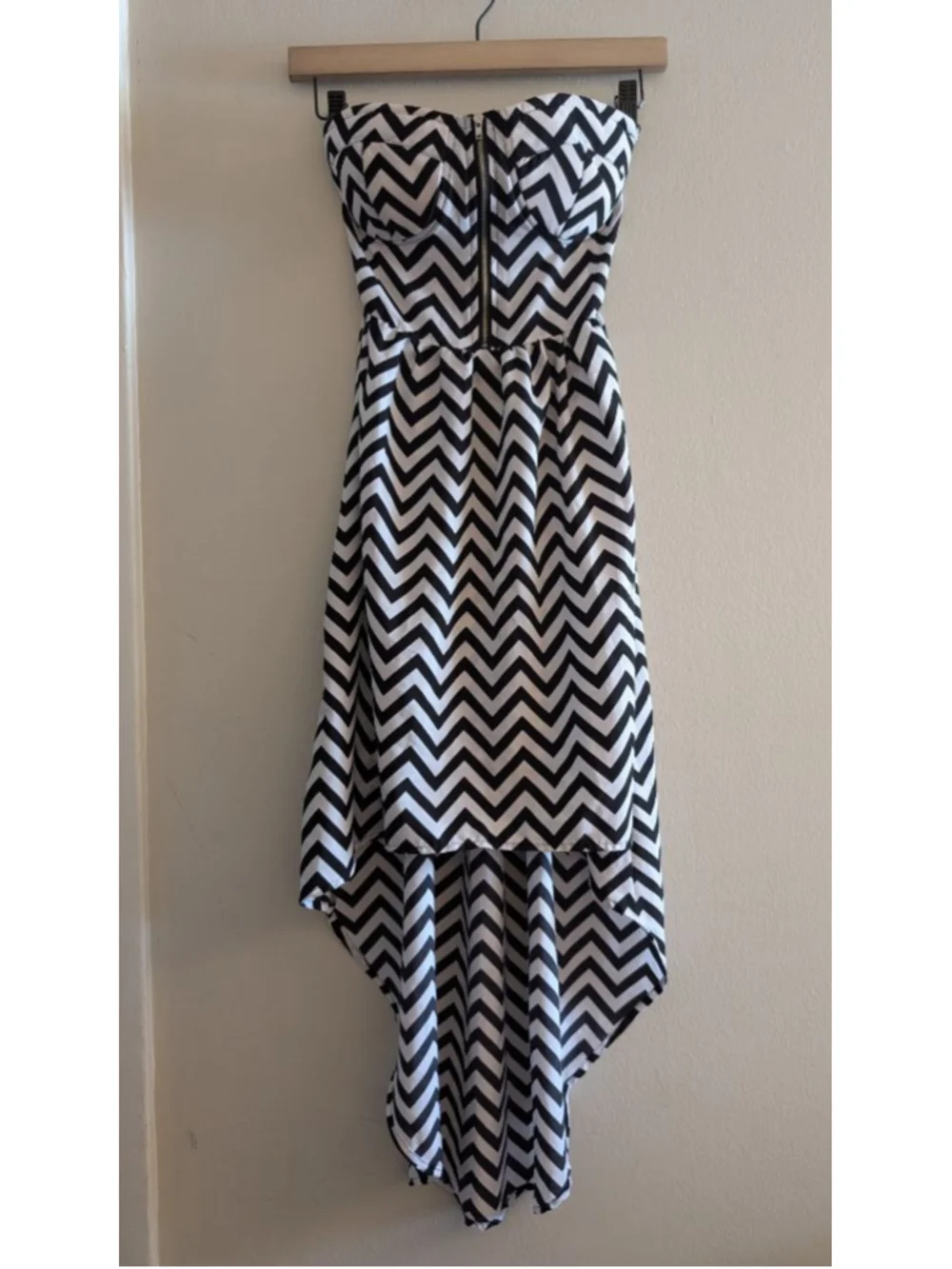 black and white chevron dress CHEVRON BLACK/WHITE DRESS